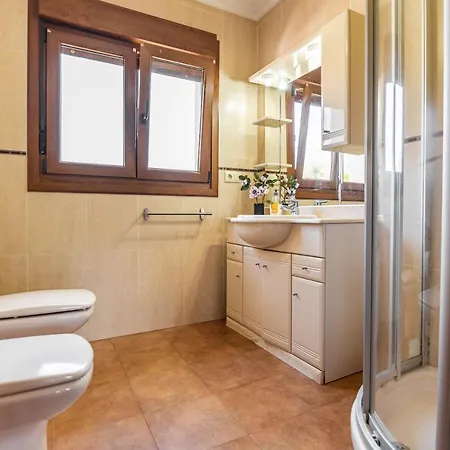 Appartamento Privados Con Jardin Y Barbacoa Compartida En Laredo