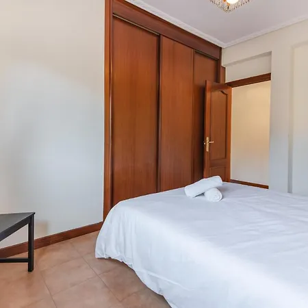 Privados Con Jardín Y Barbacoa Compartida En * Laredo