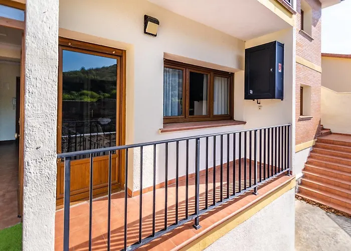 Privados Con Jardin Y Barbacoa Compartida En Laredo